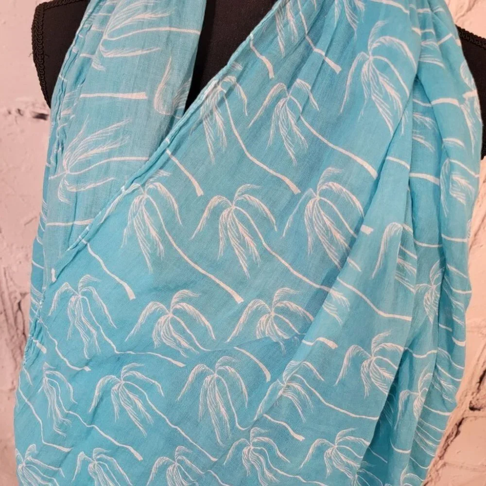 LIGHT Sky Blue and White Caribbean Palm Tree Lightweight 100% Cotton‎ Scarf